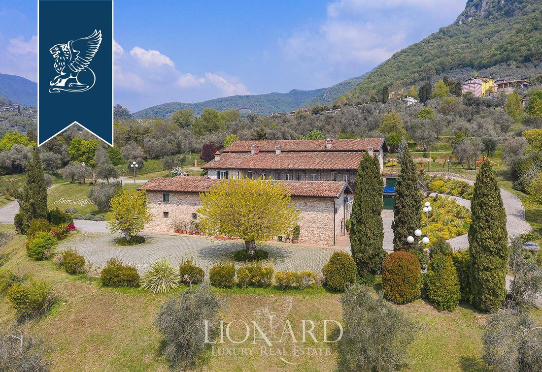 Villa in Salo, Lombardy, Italy 4 - 11472555
