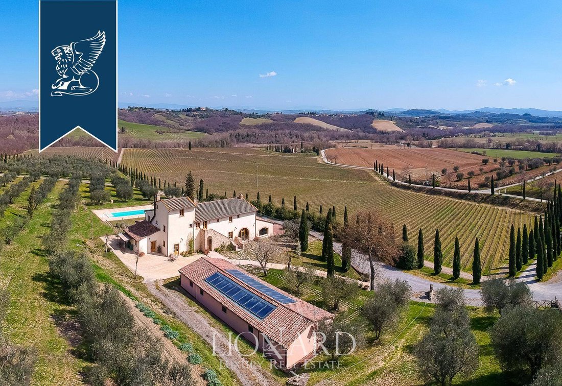 Villa in Sarteano, Tuscany, Italy 1 - 11424289