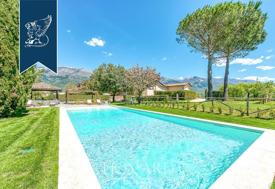 Villa in Alvito, Lazio, Lazio, Italy 2 - 12032680