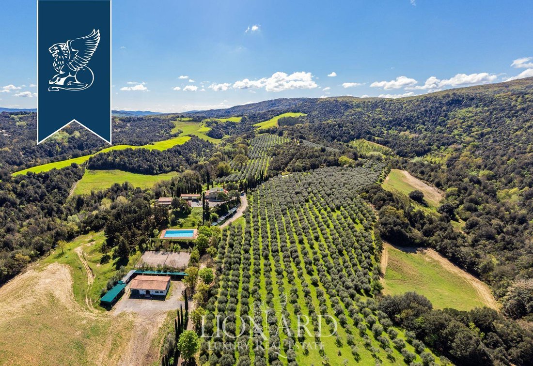 Villa in Volterra, Tuscany, Italy 3 - 12970424