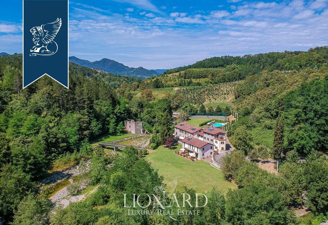 Villa in Fosdinovo, Tuscany, Italy 1 - 10918054