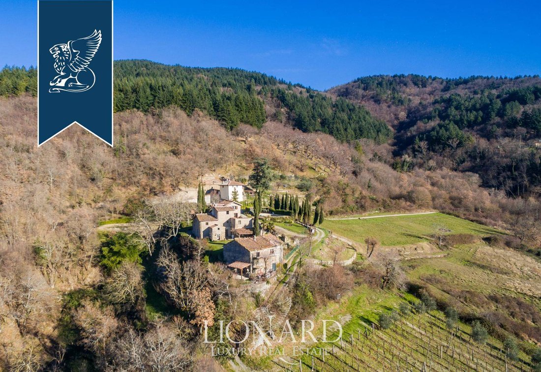 House in Scarperia e San Piero, Tuscany, Italy 3 - 10918201