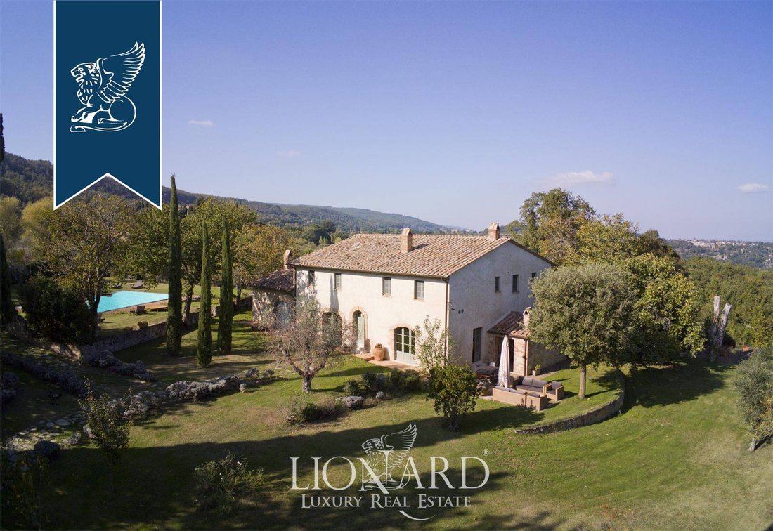 Villa in Sarteano, Tuscany, Italy 3 - 11480421