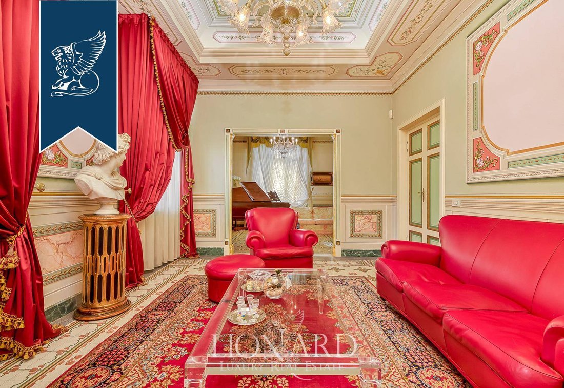Villa in Pieve di Brancoli, Lucca, Tuscany 4 - 12594546