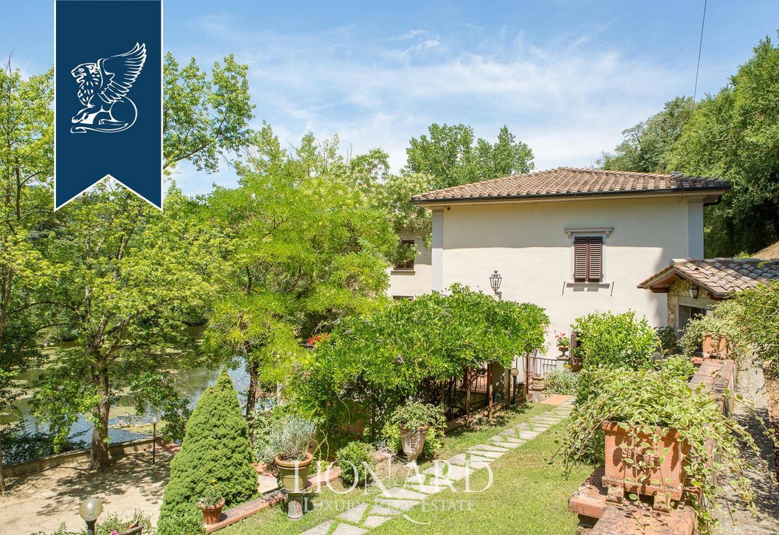 Villa in Rignano sull'Arno, Tuscany, Italy 4 - 10918844