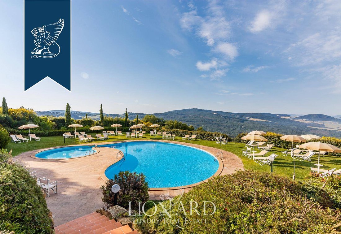 Villa in Gambassi Terme, Tuscany, Italy 3 - 10918749
