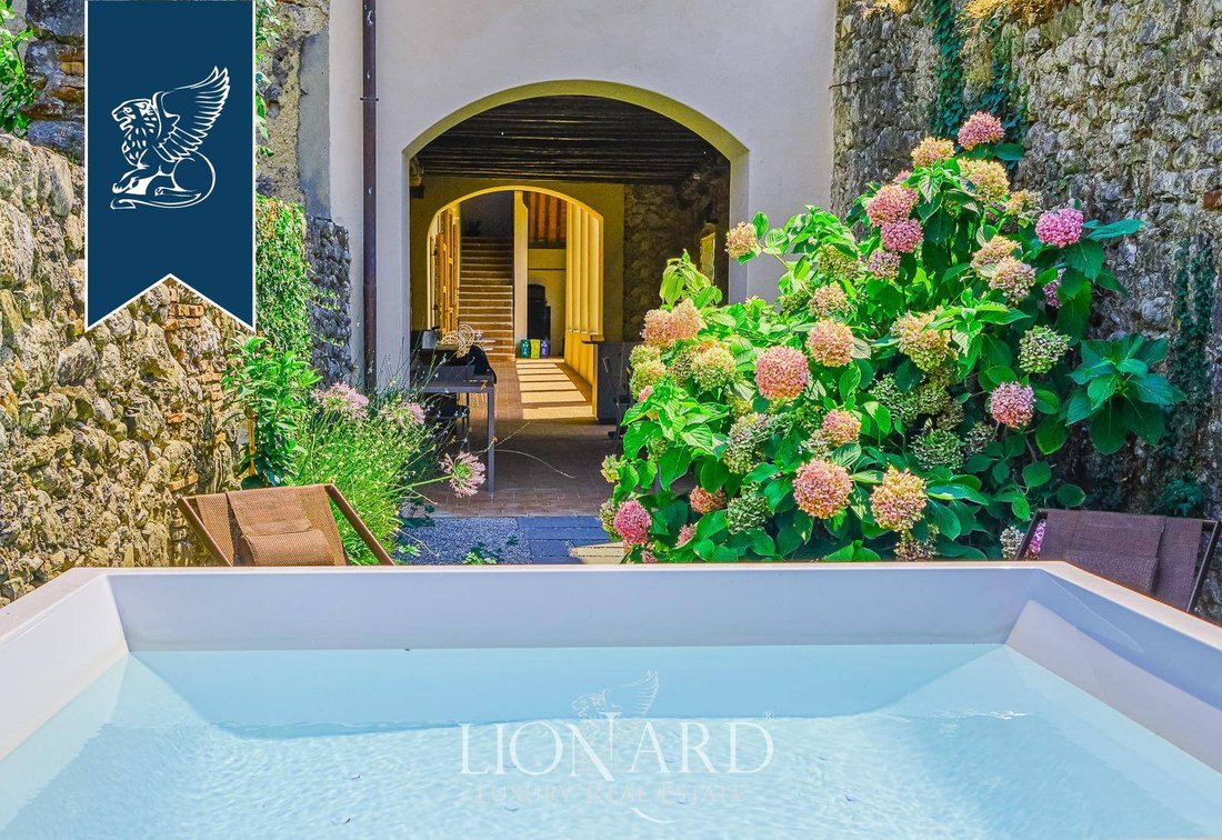 Villa in Camaiore, Tuscany, Italy 3 - 12316015