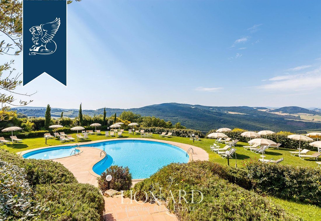 Villa in Gambassi Terme, Tuscany, Italy 1 - 10918749