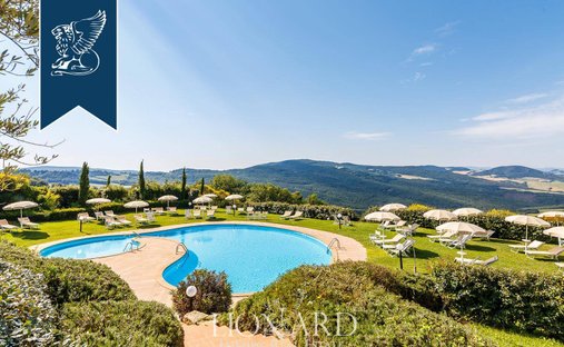 Villa in Gambassi Terme, Tuscany, Italy 1