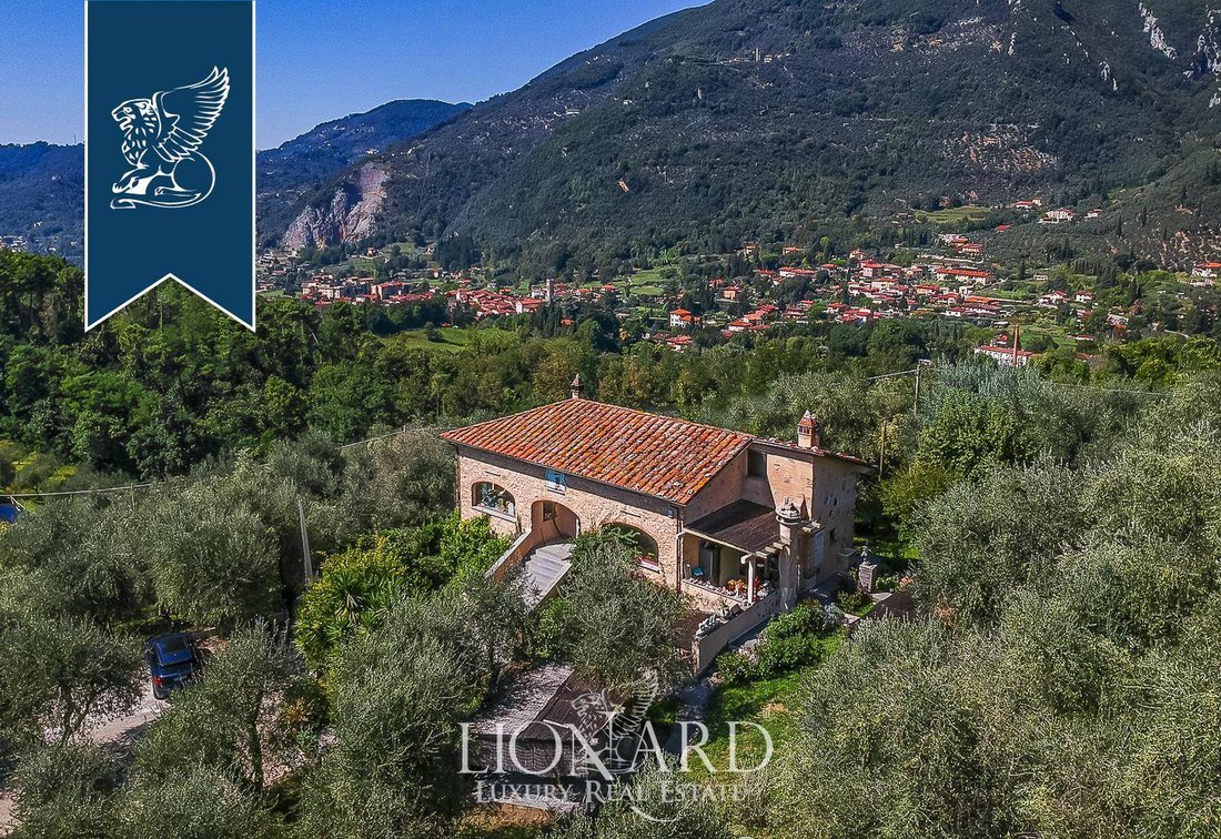 Villa in Camaiore, Tuscany, Italy 4 - 11127381