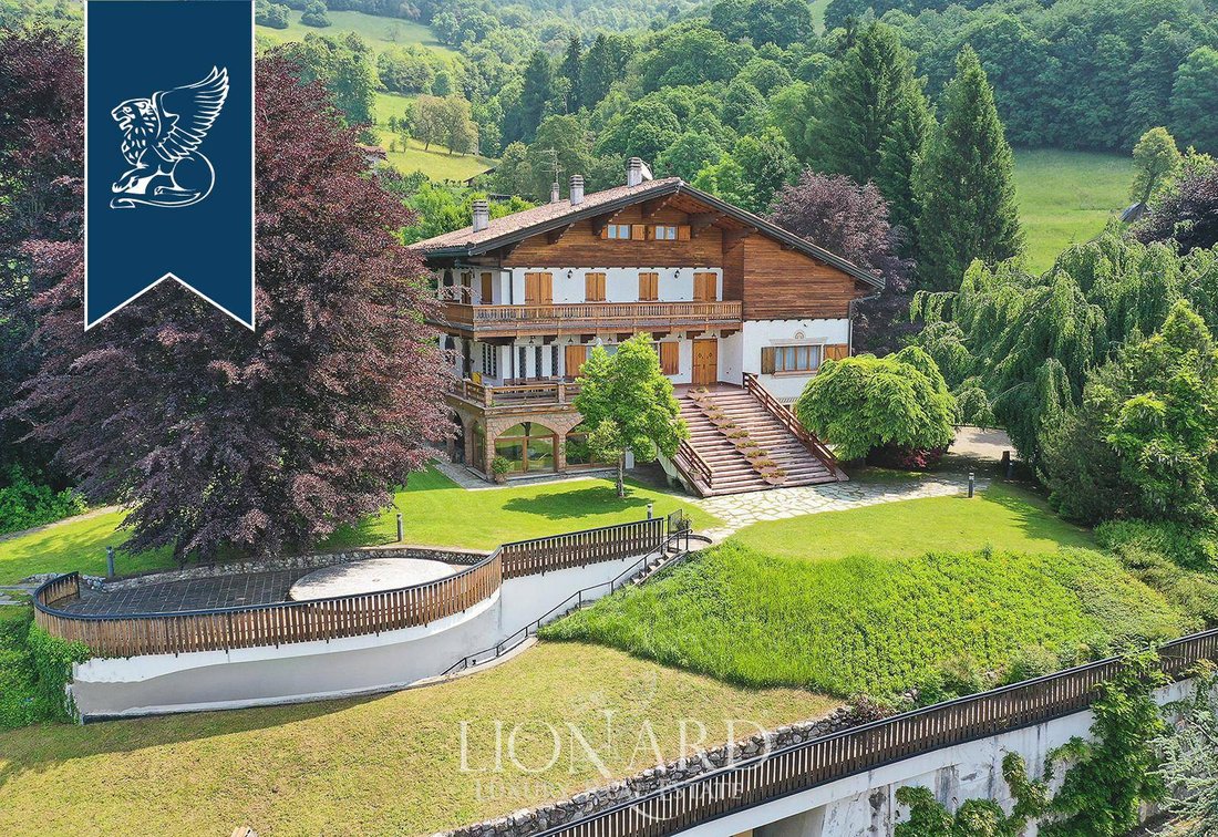 Villa in Cremeno, Lombardy, Italy 1 - 11542607
