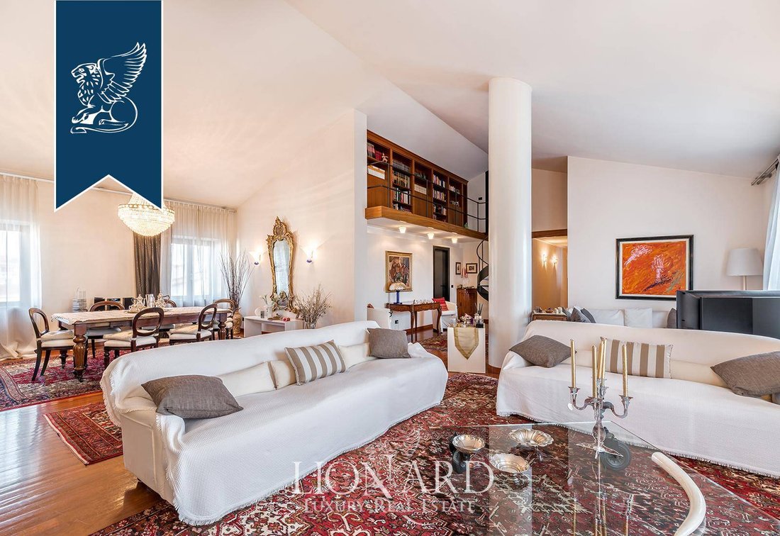 Apartment in Lungomare, Viareggio, Tuscany 1 - 11127424