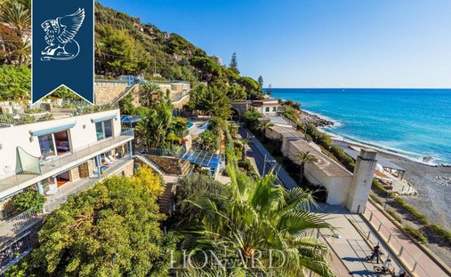 Villa a Centro, Ospedaletti, Liguria 1