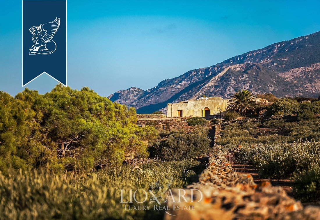 Villa in Pantelleria, Sicily, Italy 1 - 12970420
