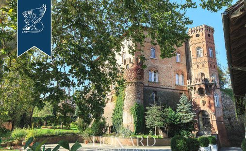 Castle for Sale in Oviglio, Piedmont, Italy - 4