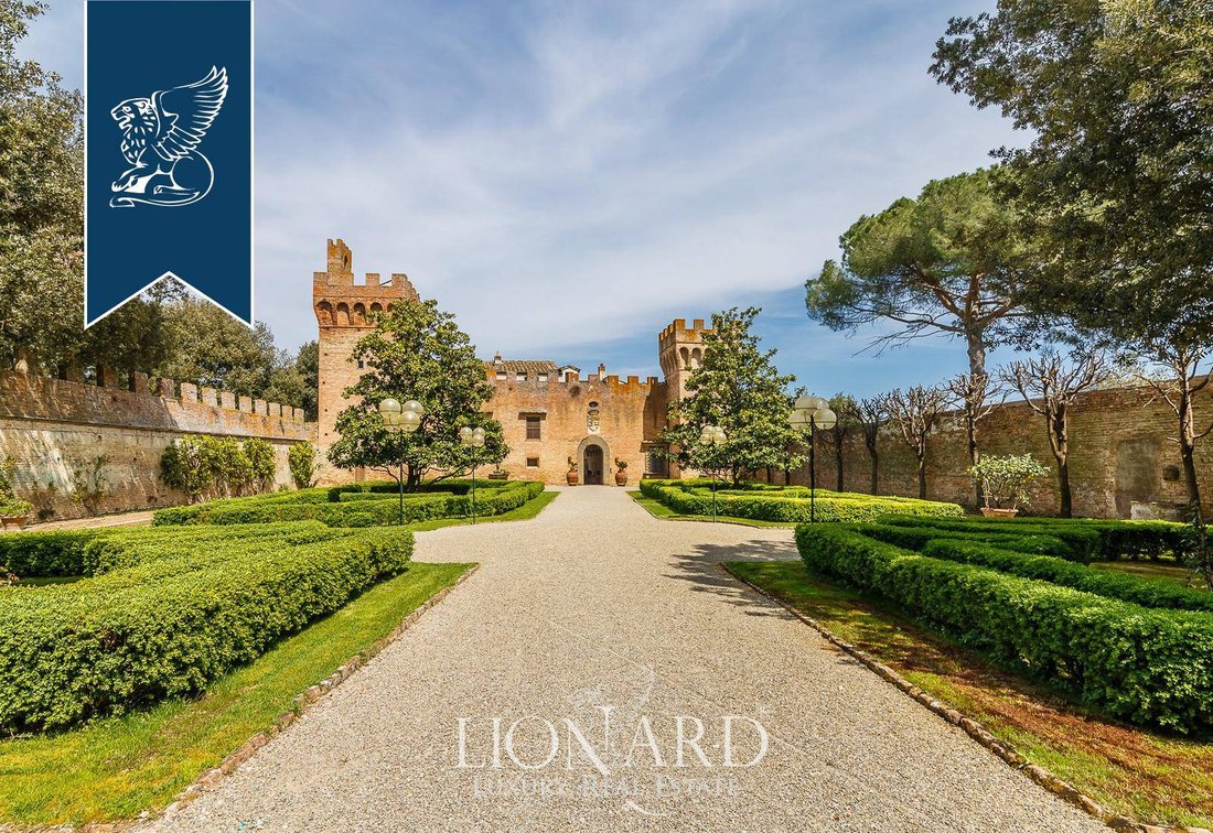 Castello a Toscana, Italia 2 - 10918287