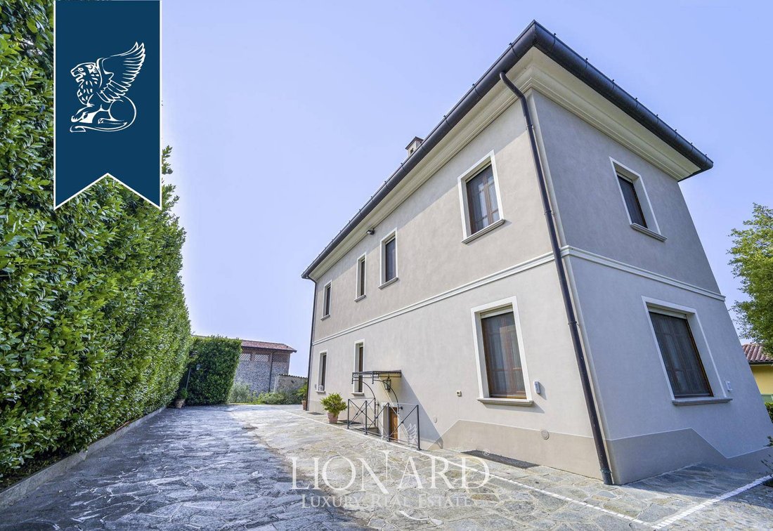 Villa in Erbusco, Lombardy, Italy 3 - 10918909