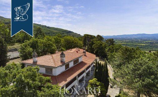 Villa in Loro Ciuffenna, Tuscany, Italy 1