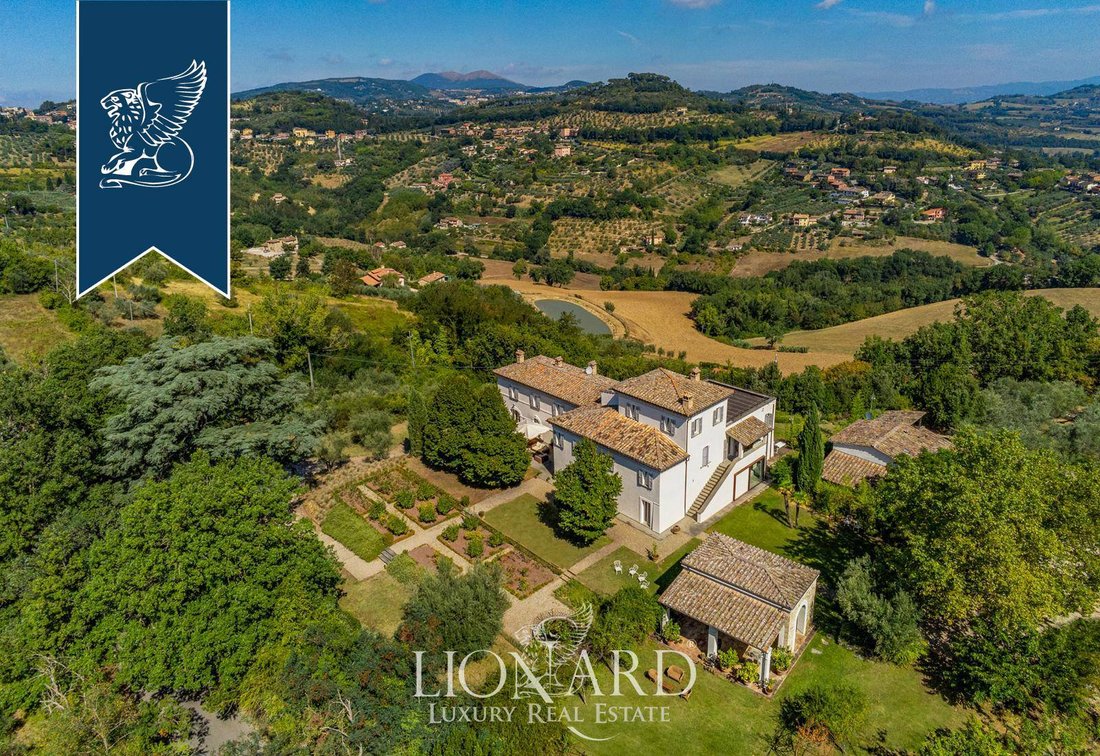 Villa in Monteluce, Perugia, Italy 2 - 11150401