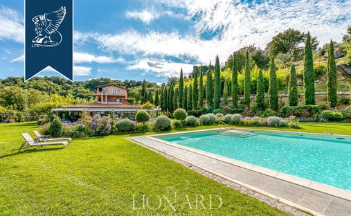 Villa in Bassano In Teverina, Lazio, Italy 1
