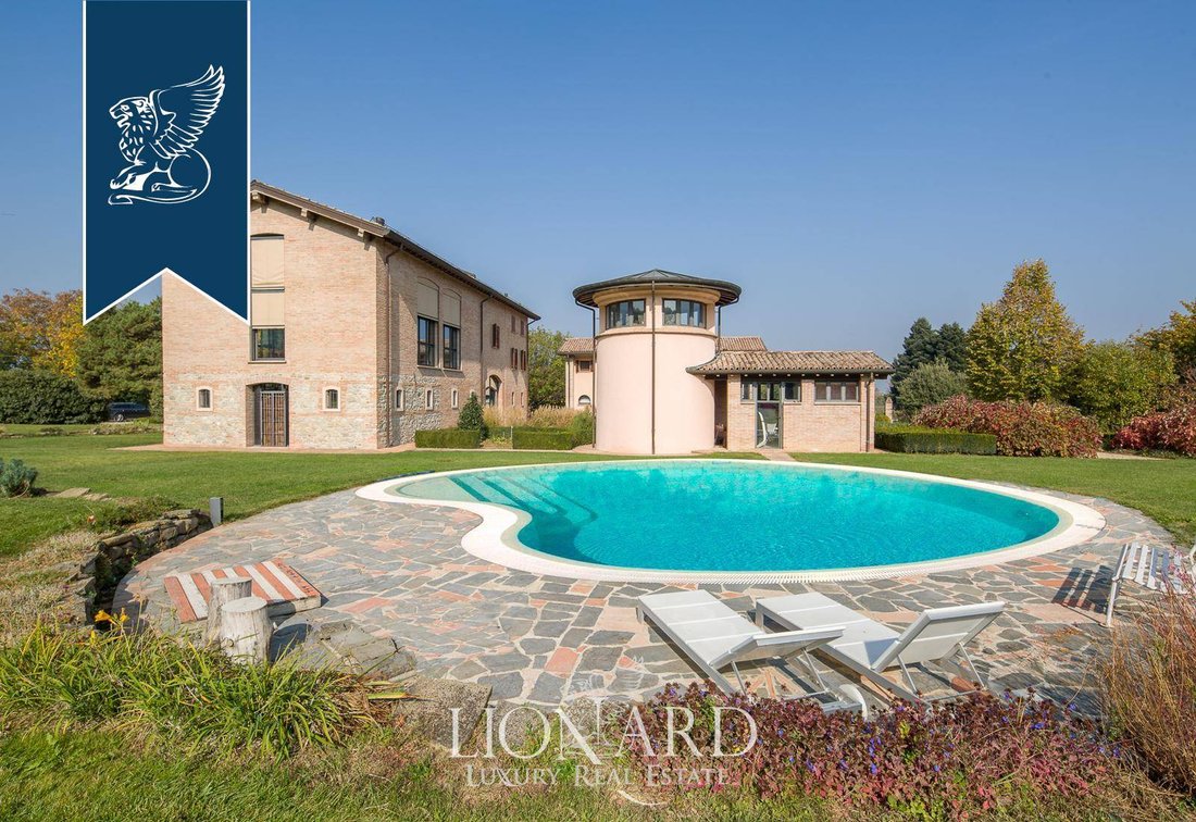 Villa in Quattro Castella, Emilia-Romagna, Italy 3 - 11252328