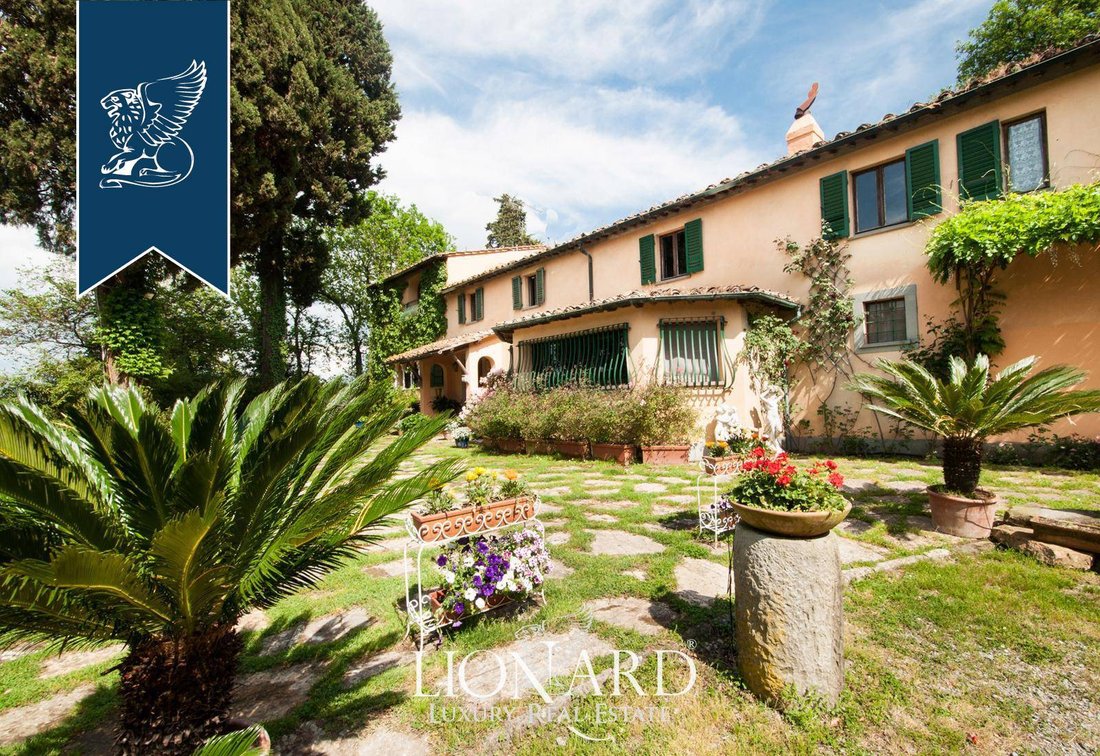Villa in Sant'Anna - San Donato Area, Lucca, Tuscany 1 - 10919125
