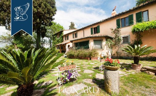 Villa in Sant'Anna - San Donato Area, Lucca, Tuscany 1
