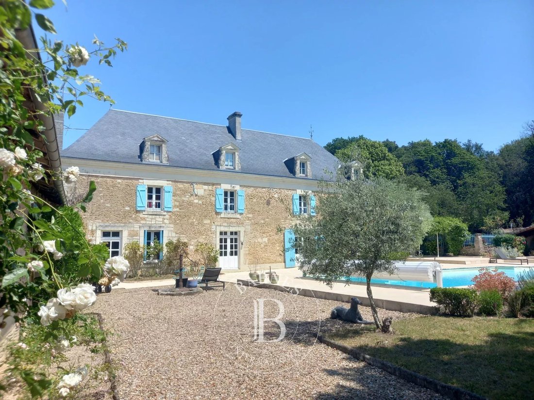 Finca en Poitiers, Nueva Aquitania, Francia 2 - 15065304