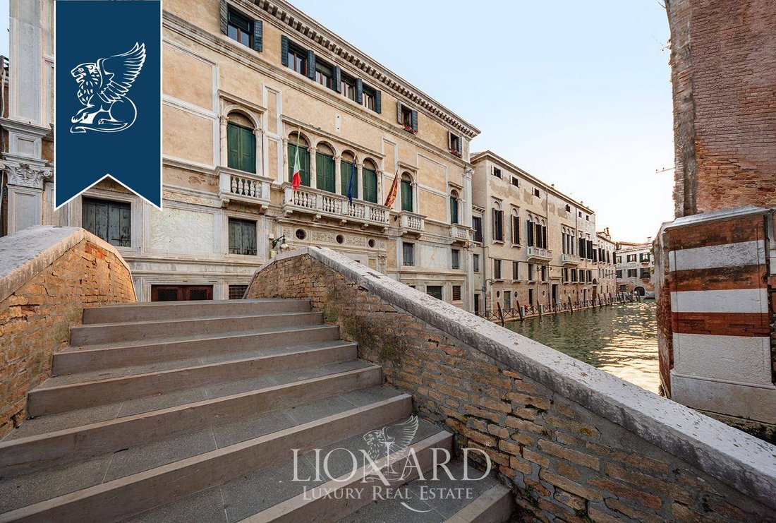 Apartment in Venice Historic Centre, Venice, Italy 2 - 11559357