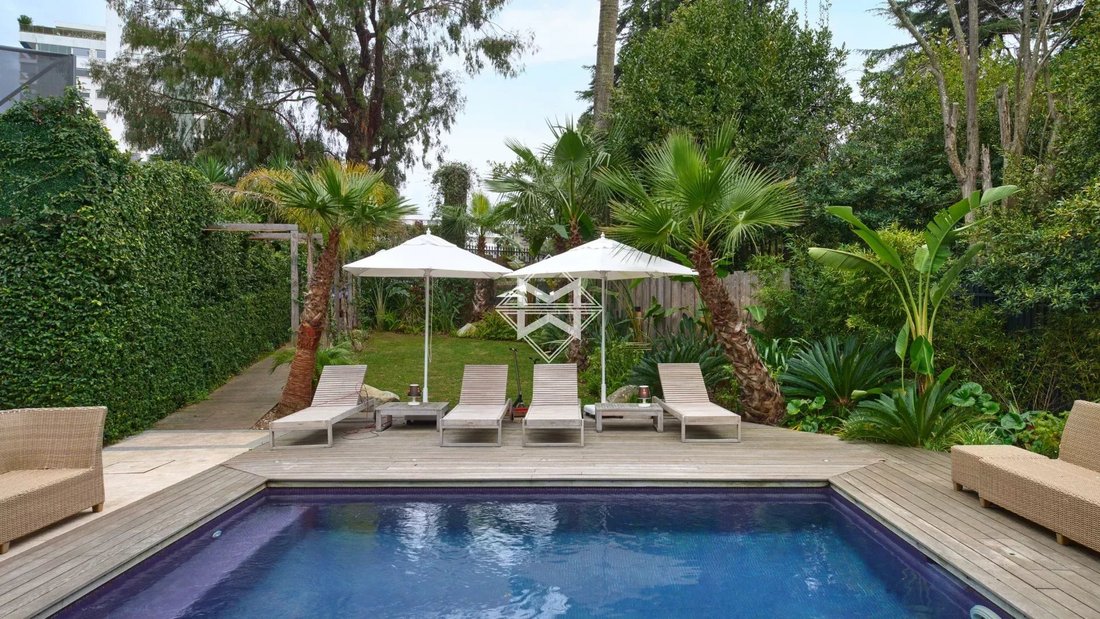 Villa in Cannes, Provence-Alpes-Côte d'Azur, France 3 - 15064657