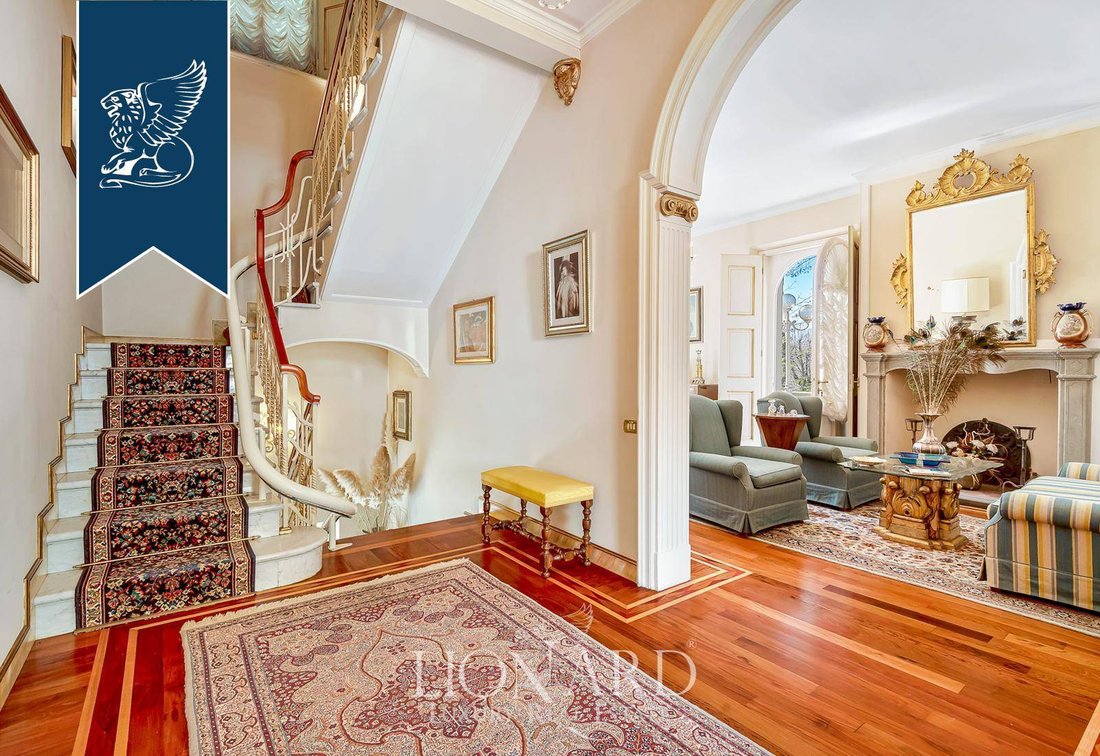 Villa in Bagni di Lucca, Tuscany, Italy 3 - 12919045