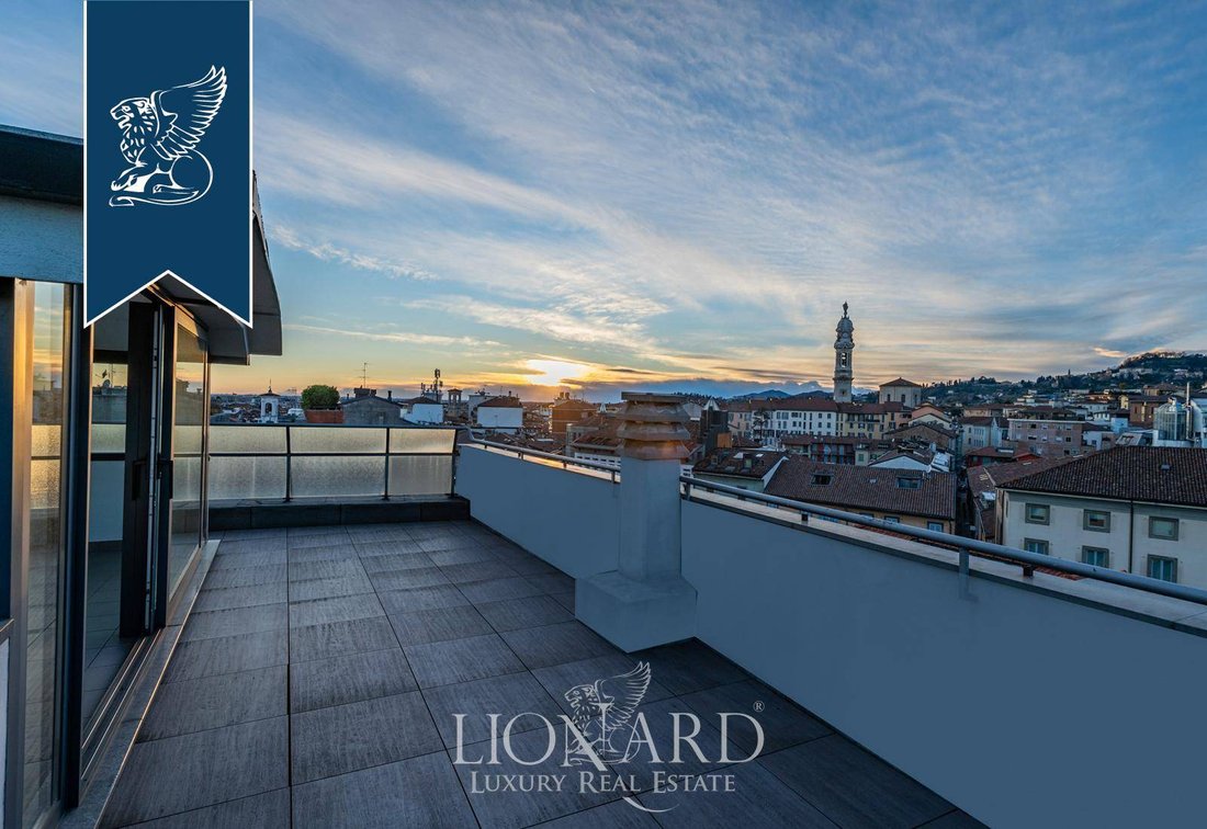 Apartment in Giovanni XXIII-Stazione, Bergamo, Italy 3 - 12673172