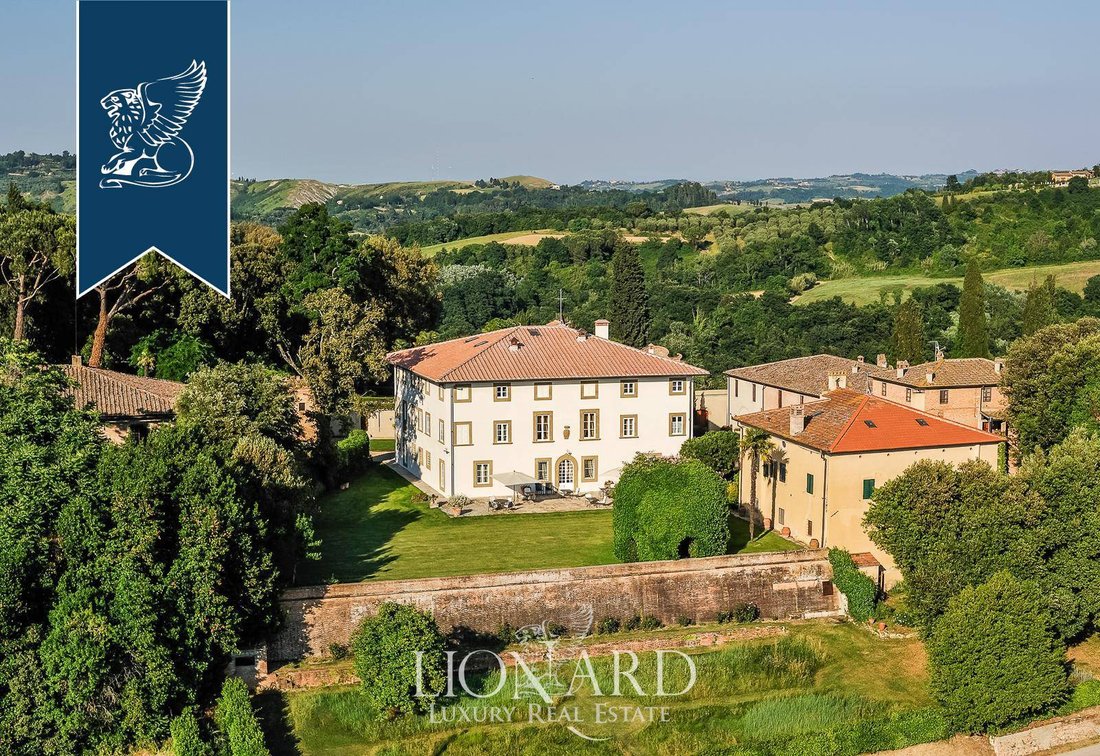 Villa in Peccioli, Tuscany, Italy 2 - 11715265