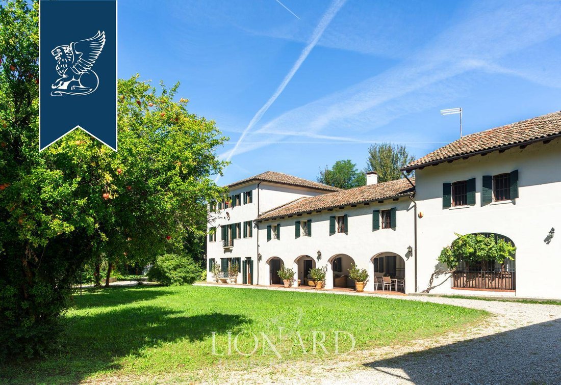 Villa in Selvana, Treviso, Italy 1 - 12364056