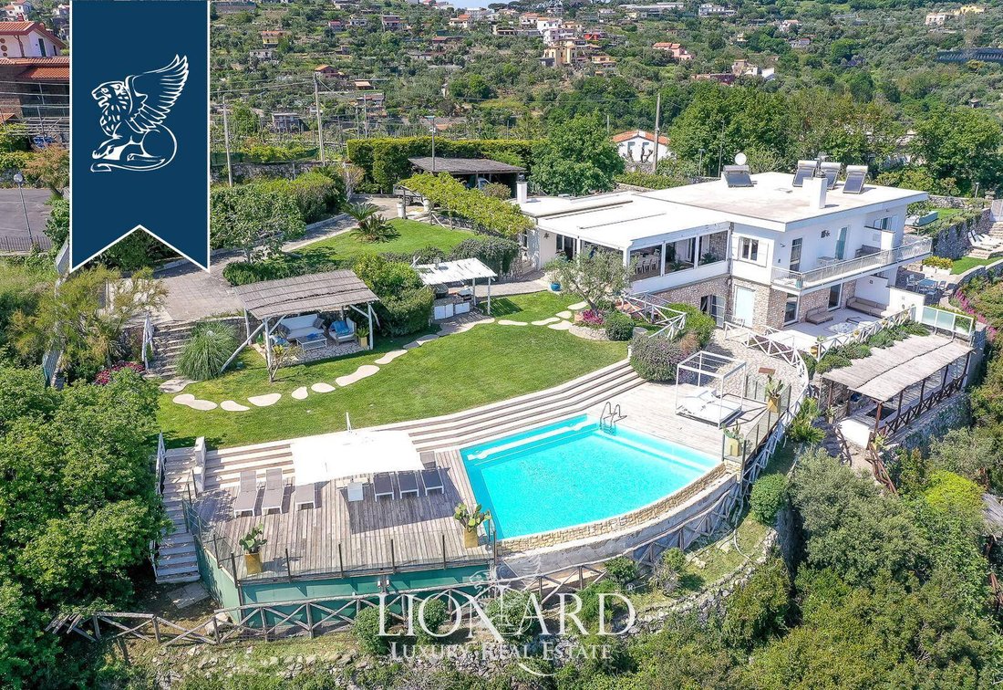 Villa in Sorrento, Campania, Italy 4 - 12060757