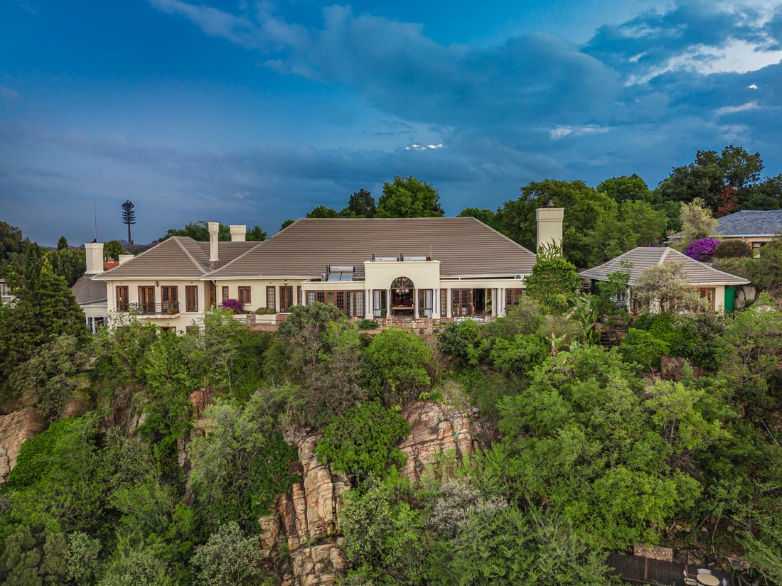 House in Johannesburg, Gauteng, South Africa 15065361