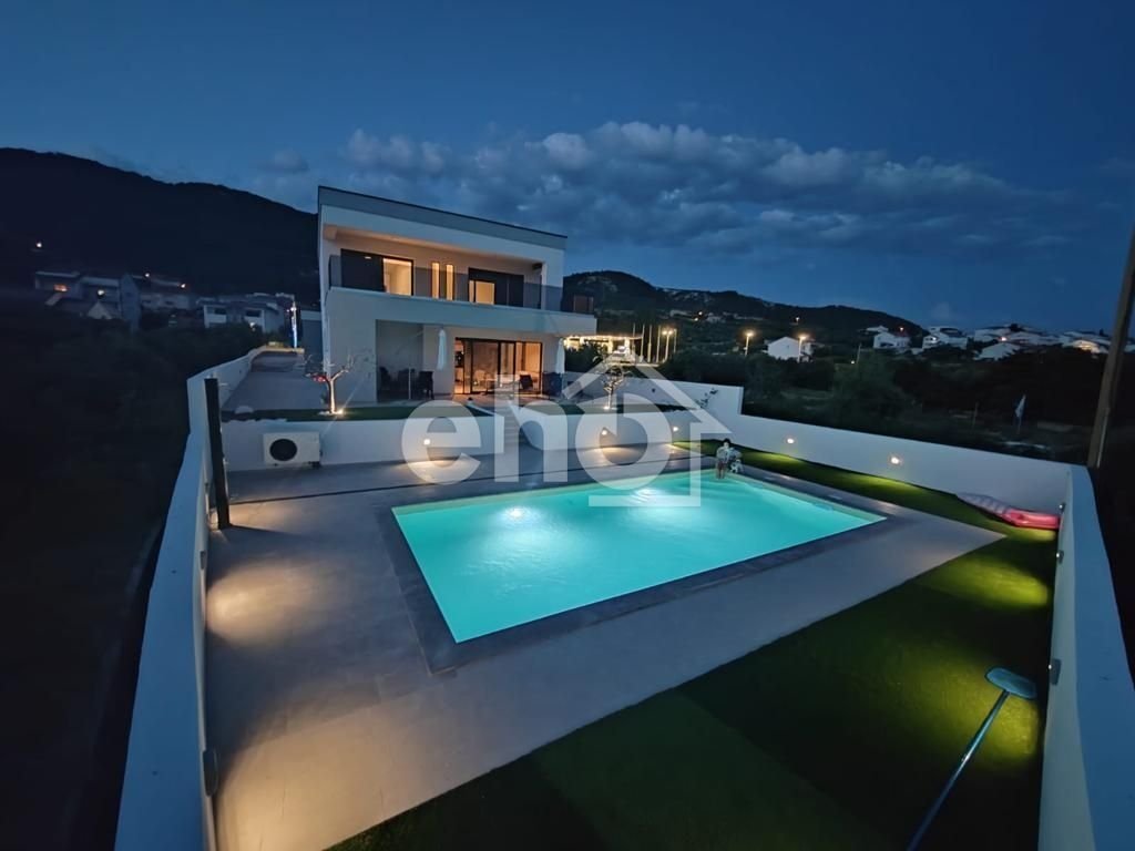 House in Banjol, Primorje-Gorski Kotar County, Croatia 3 - 14367207