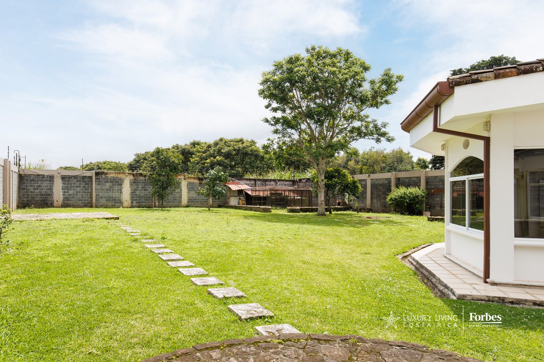 House in San Isidro, Heredia Province, Costa Rica 5 - 15066642