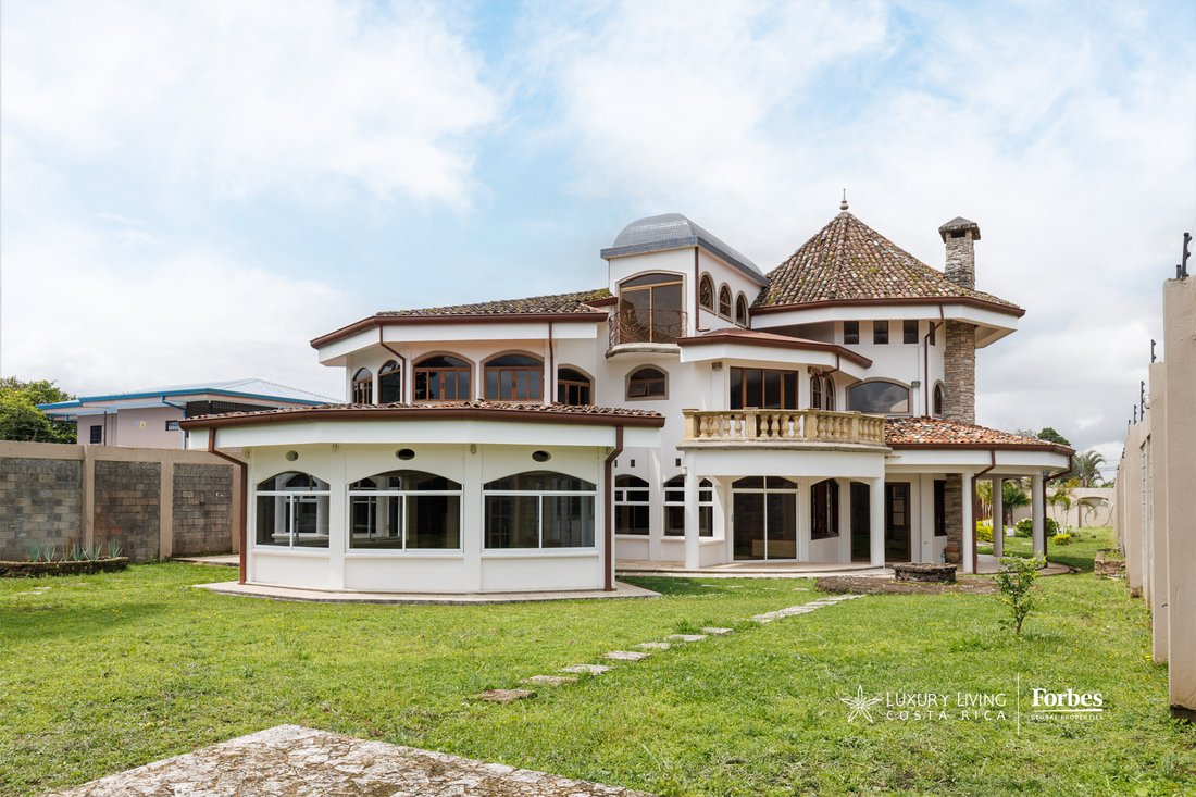 House in San Isidro, Heredia Province, Costa Rica 4 - 15066642