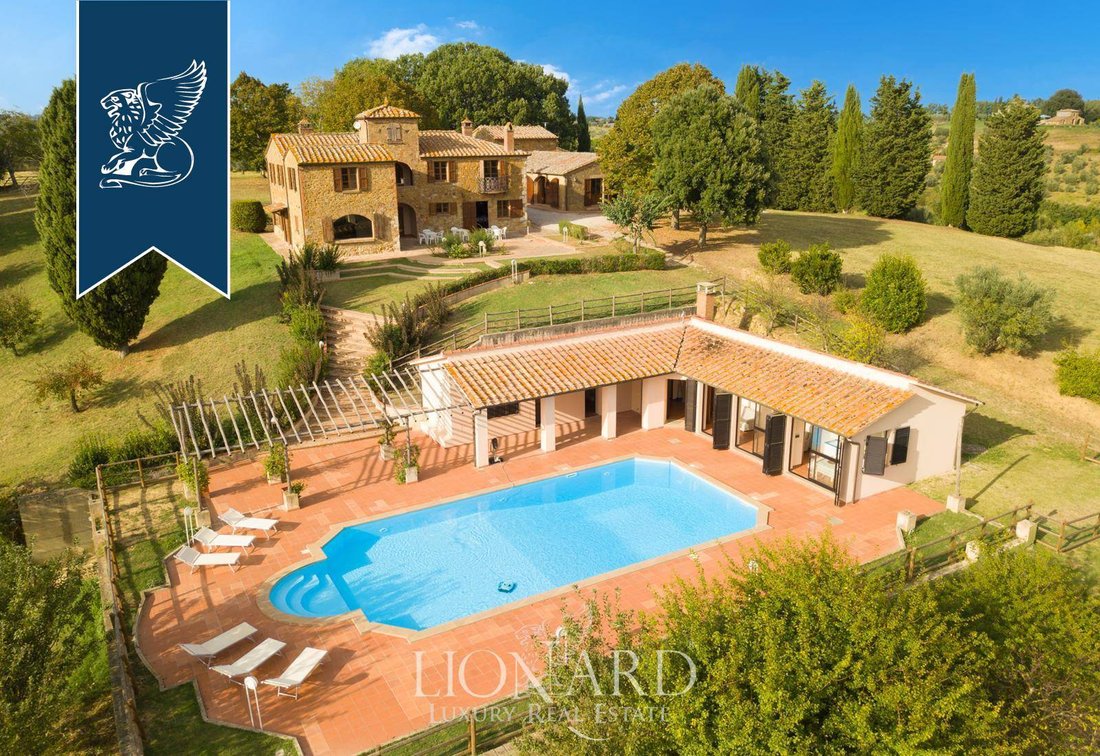 Villa in Pienza, Tuscany, Italy 1 - 13976273
