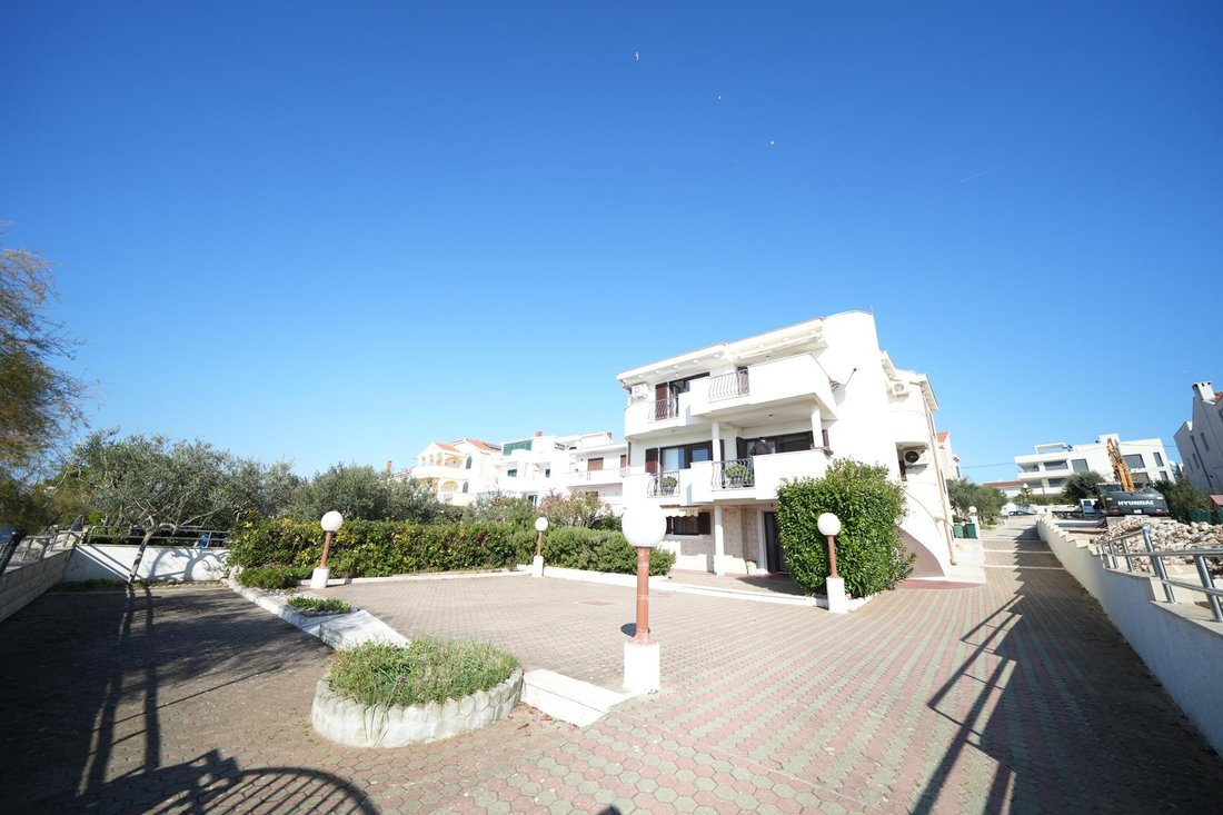 Villa in Mjesni odbor Vostarnica, Zadar, Zadar County 1 - 15068088