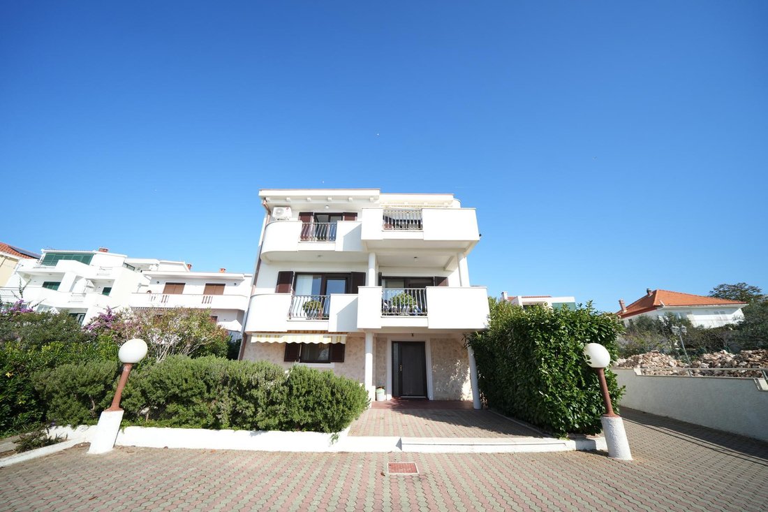 Villa in Mjesni odbor Vostarnica, Zadar, Zadar County 4 - 15068088