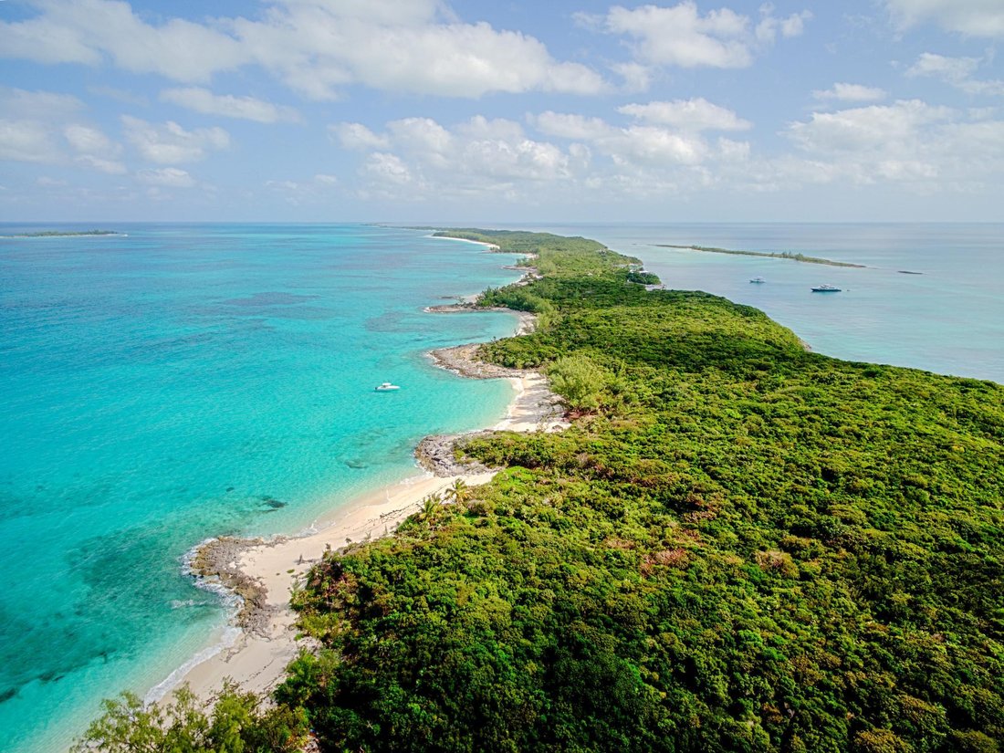 Land in Nassau, New Providence, The Bahamas 4 - 15068097
