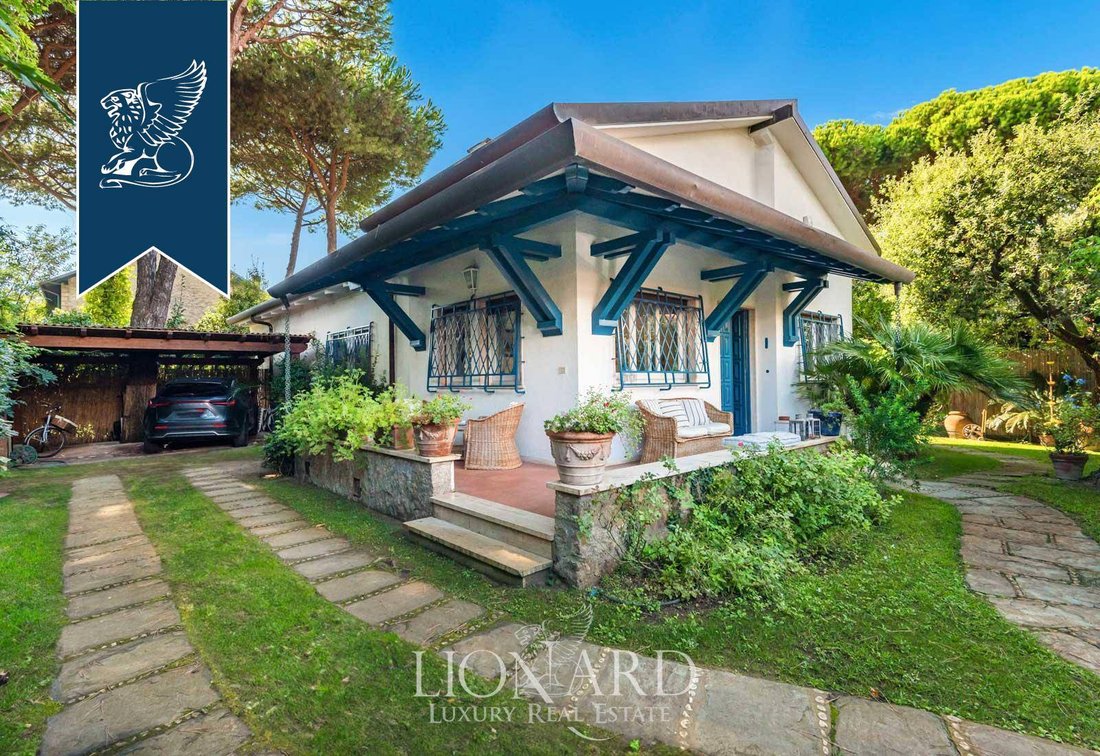 Villa in Center, Forte dei Marmi, Tuscany 4 - 13976581