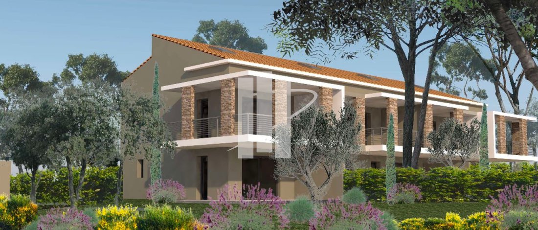 Apartamento en Saint-Raphaël, Provenza-Alpes-Costa Azul, Francia 2 - 15066599