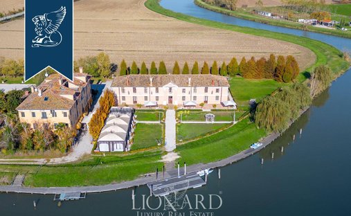 Villa in Loreo, Veneto, Italy 1