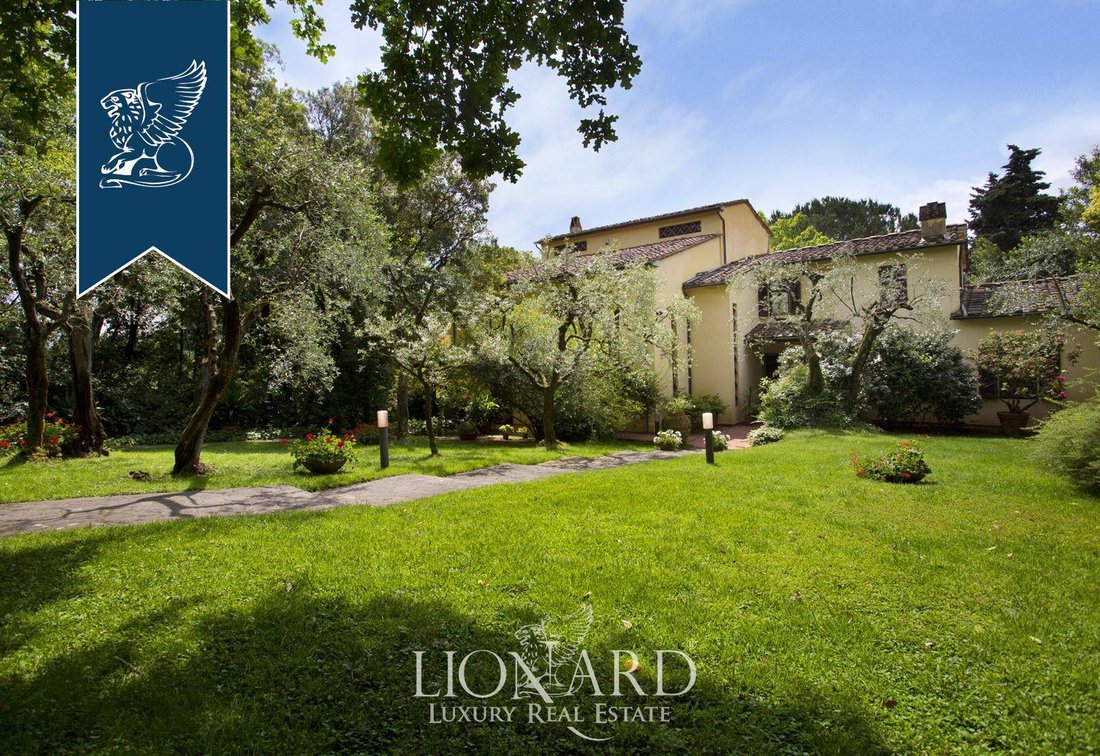 Villa in Center, Pescia, Tuscany 2 - 10918517