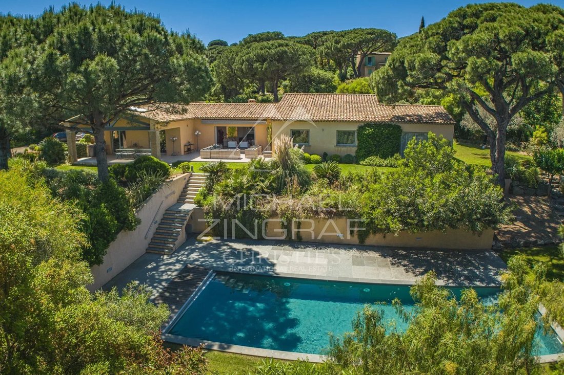 Villa in Ramatuelle, Provence-Alpes-Côte d'Azur, France 1 - 15068115