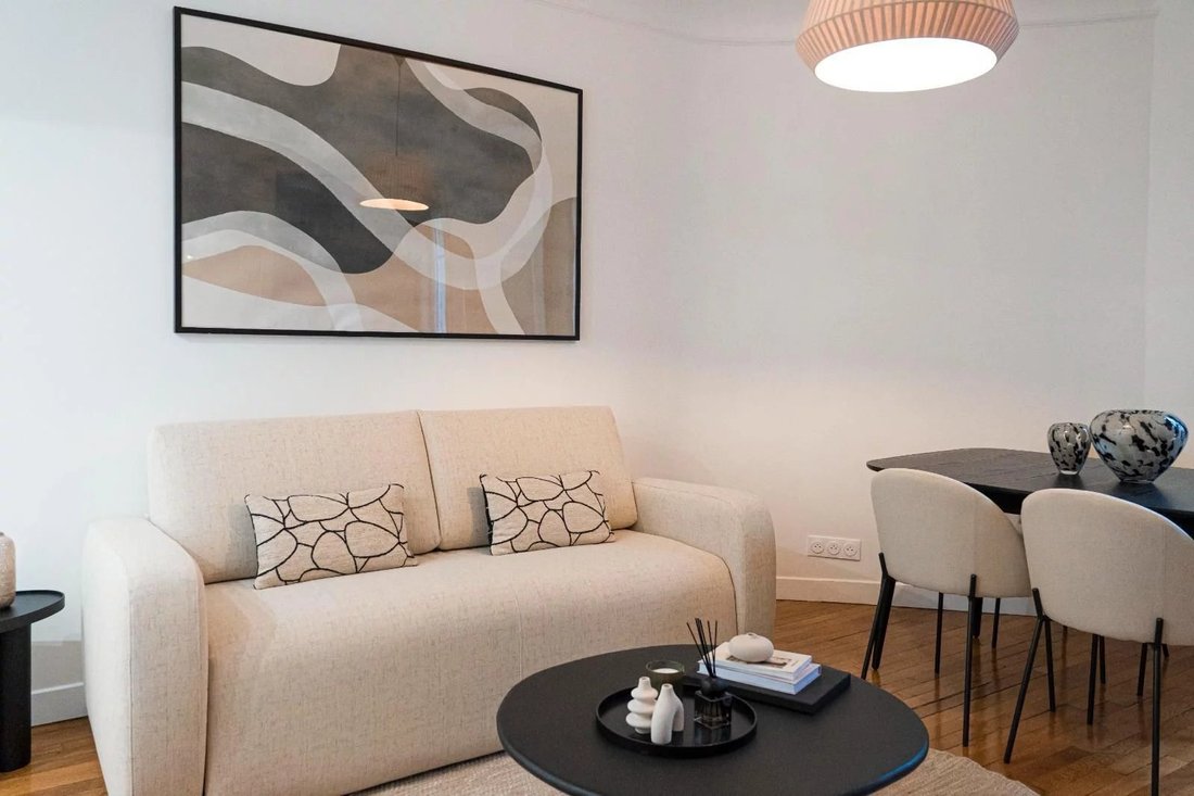 Apartment in Chaillot, Paris 16e Arrondissement, Paris 4 - 15067144