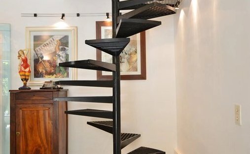 12th Century Fortified Castle On A Park Of Over 1 Ha